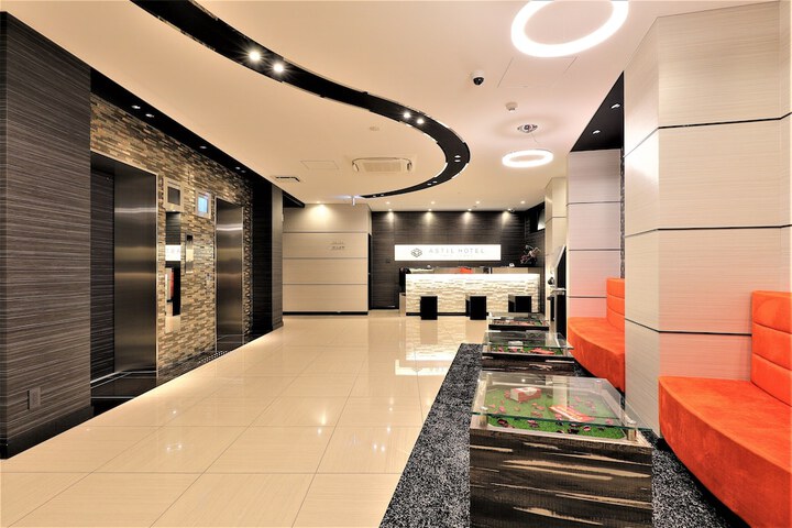 Hotel 2 of 106