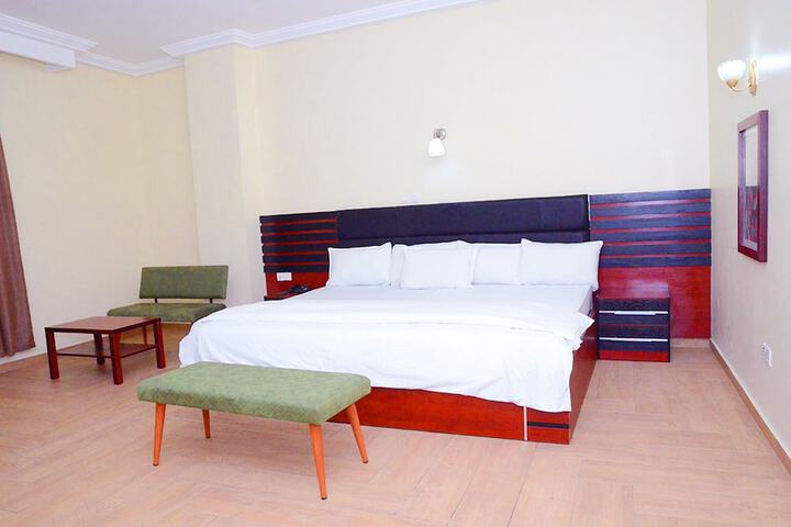 Room 8 of 44
