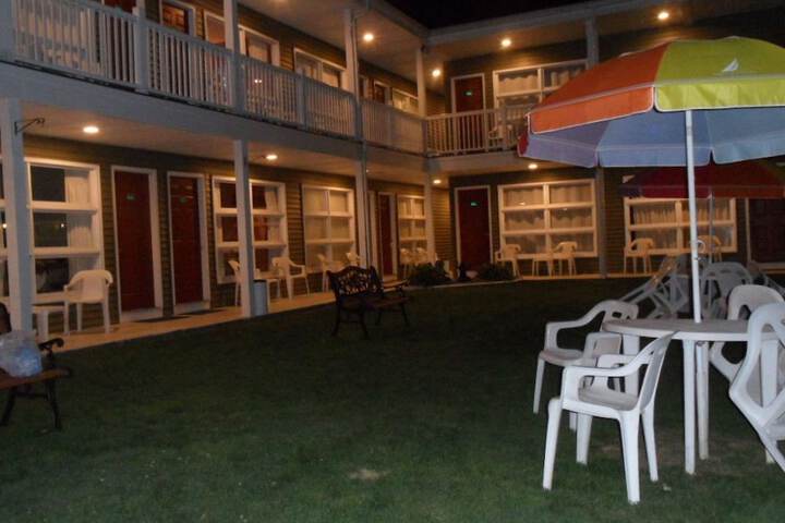 Hotel Exterior 54 of 83