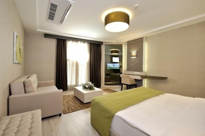 Room 75 of 273