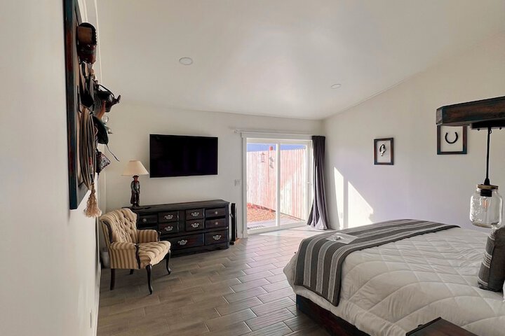 Room 15 of 31