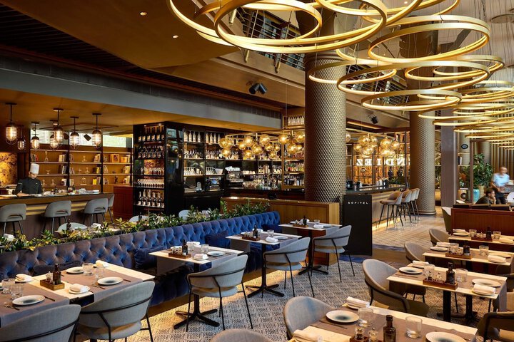 Dining 86 of 165