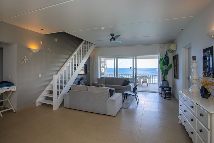 Room 53 of 127