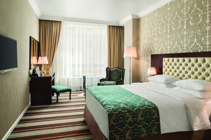 Room 8 of 60