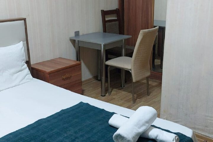 Room 76 of 105