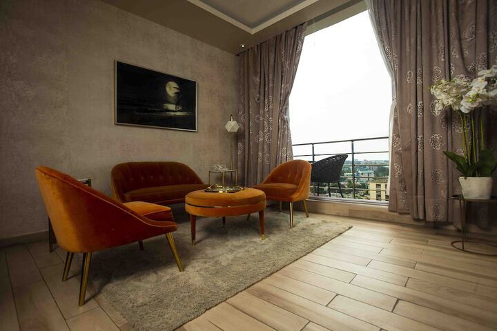 Room 48 of 83