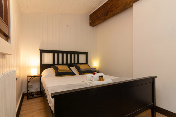Room 3 of 18