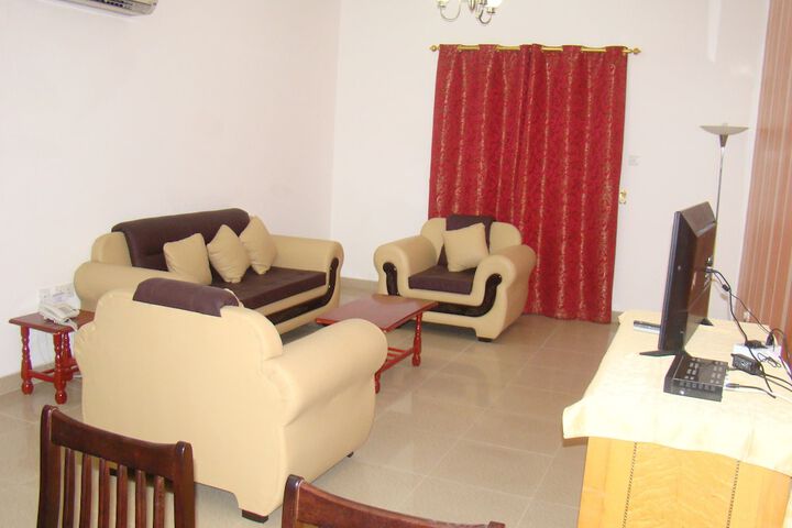 Room 12 of 34
