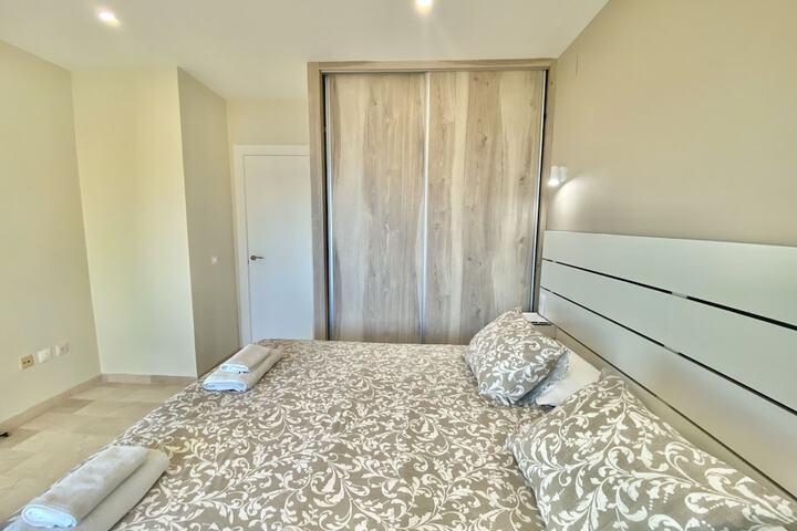 Room 4 of 38