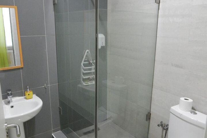 Room 26 of 46