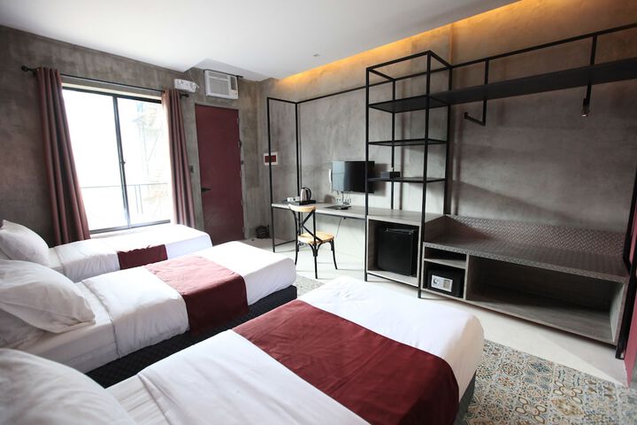Room 17 of 69