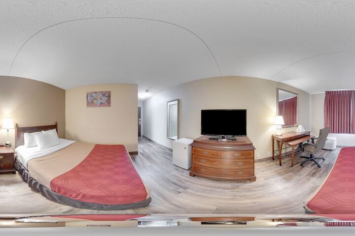 Room 8 of 26