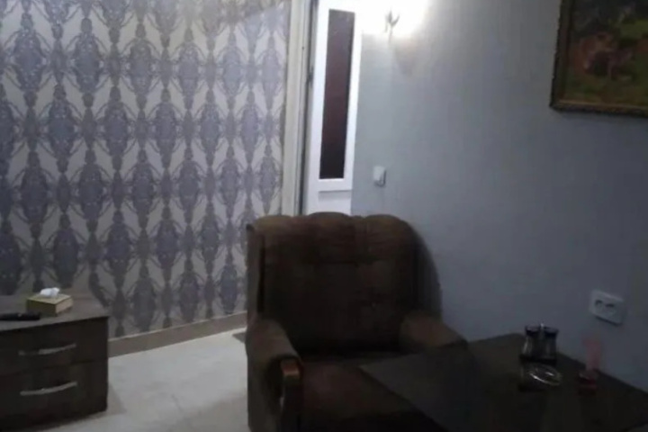 Room 7 of 10