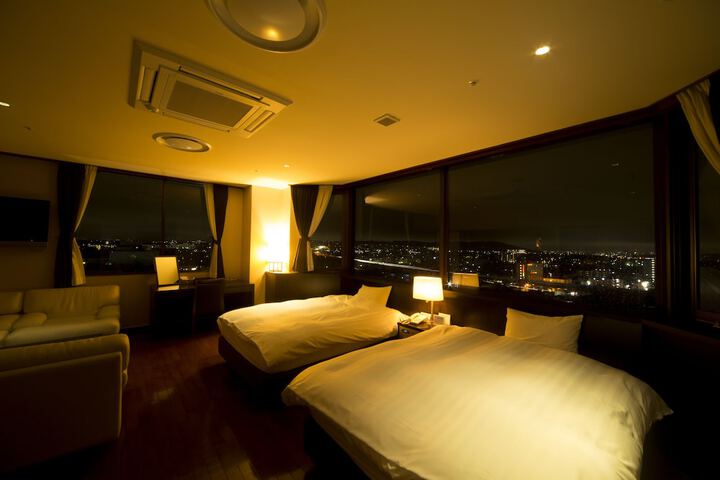 Room 28 of 75
