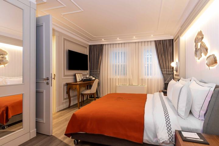 Room 54 of 130