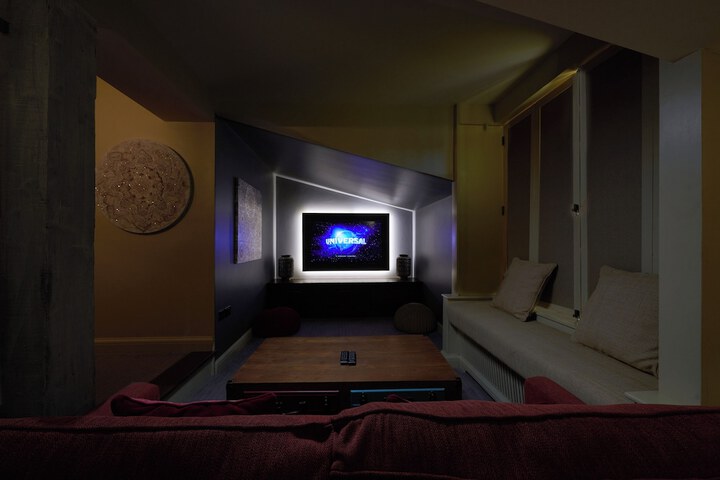 Room 46 of 147