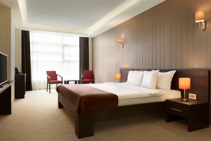 Room 22 of 62