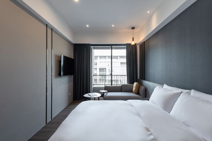 Room 43 of 68