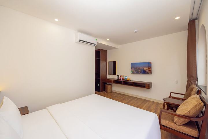 Room 16 of 27