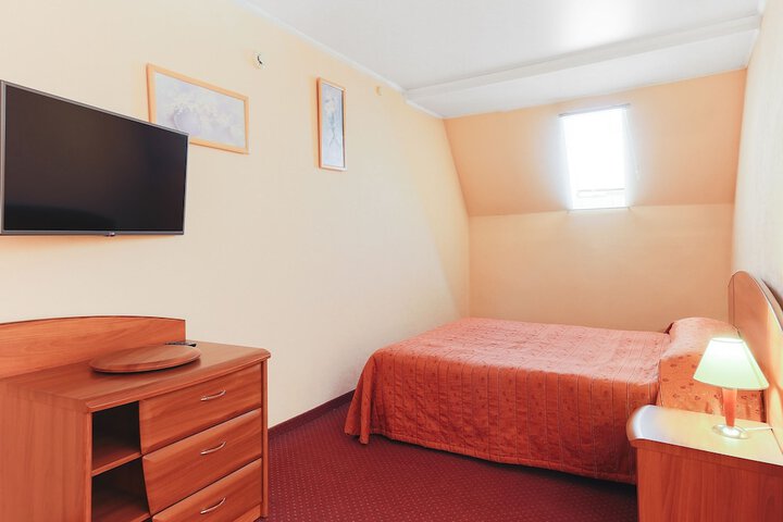 Room 37 of 88