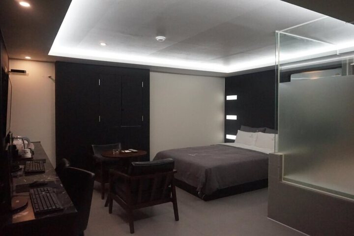 Photo 5