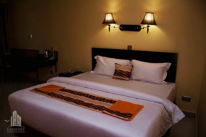 Room 12 of 15