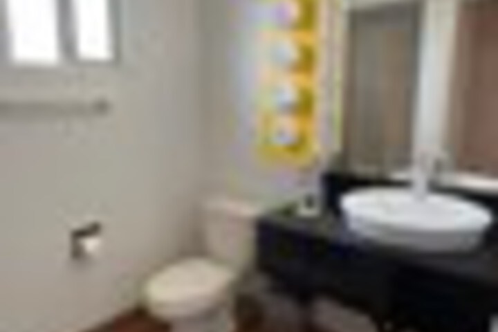 Room 5 of 69