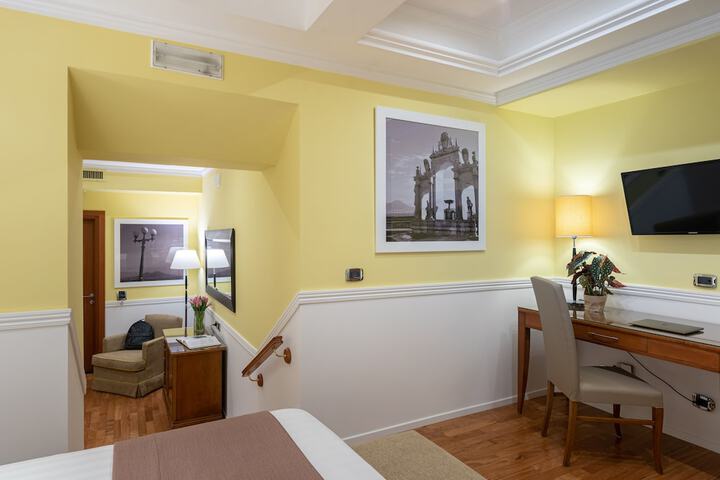 Room 36 of 109