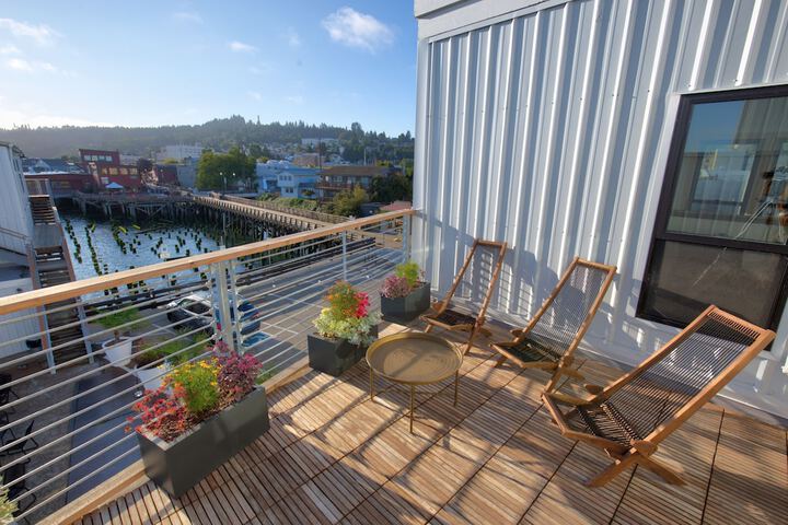 Sundeck 148 of 159