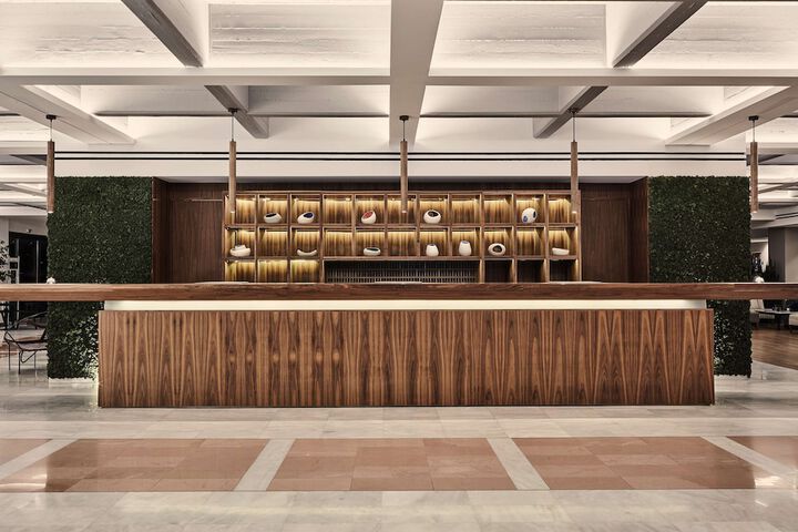 Hotel Lobby