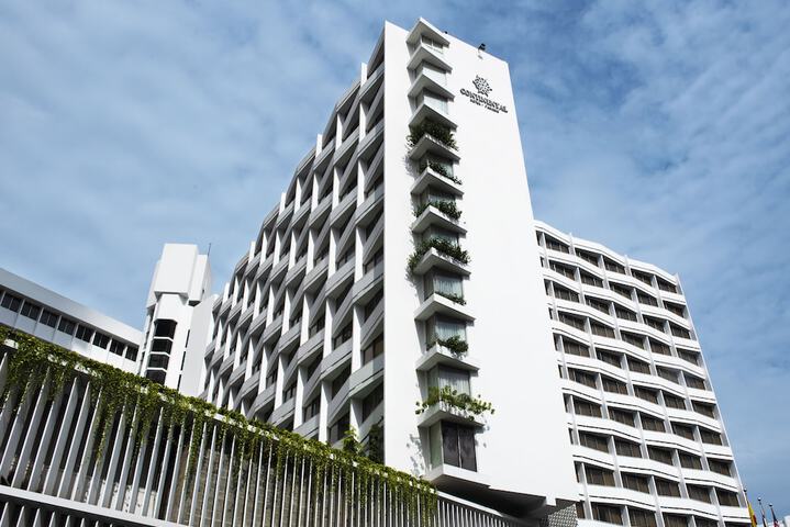 Hotel 130 of 135