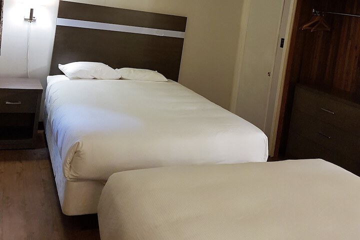 Room 11 of 69