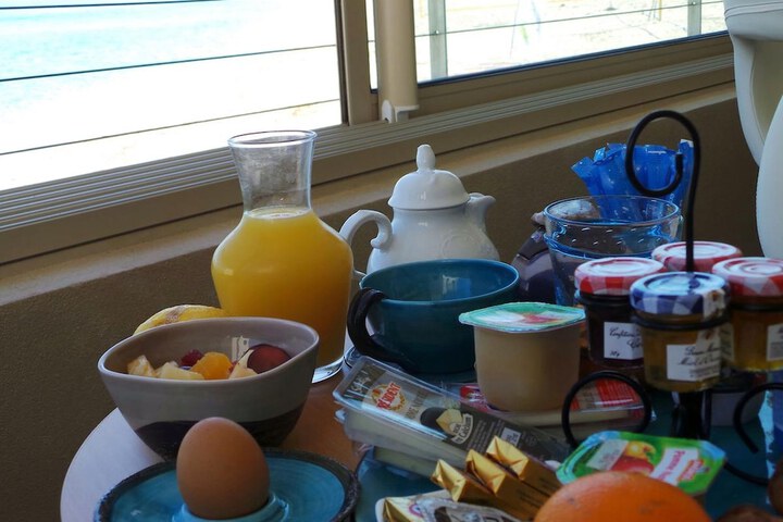 Breakfast/Coffee Service 45 of 56