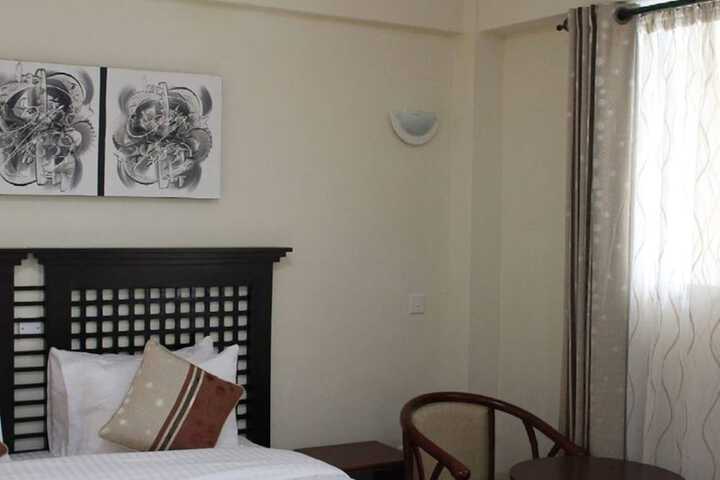 Room 14 of 30