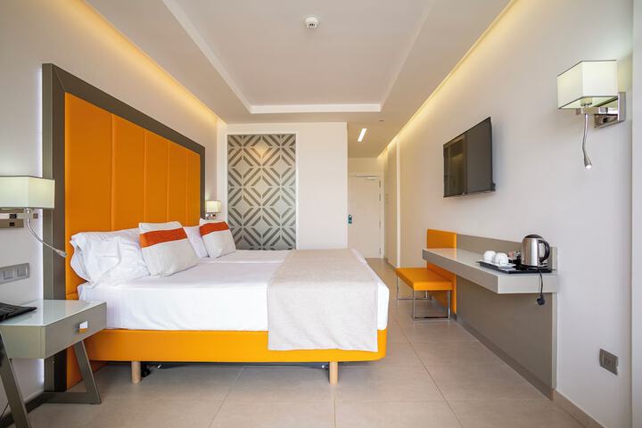 Room 14 of 149