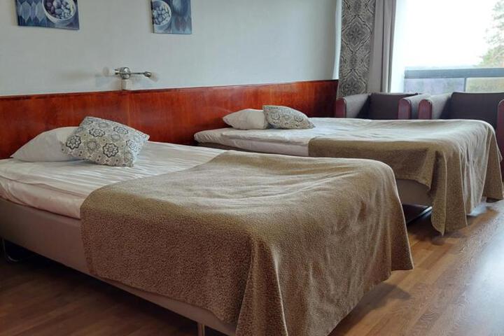 Photo 3