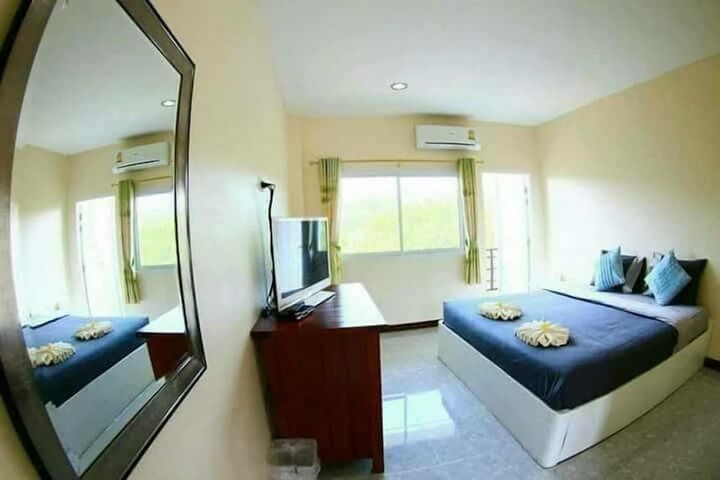 Room 5 of 42