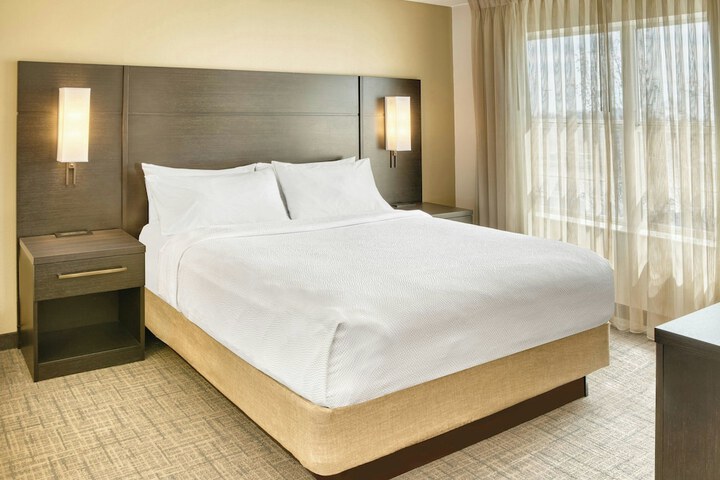 Room 6 of 34