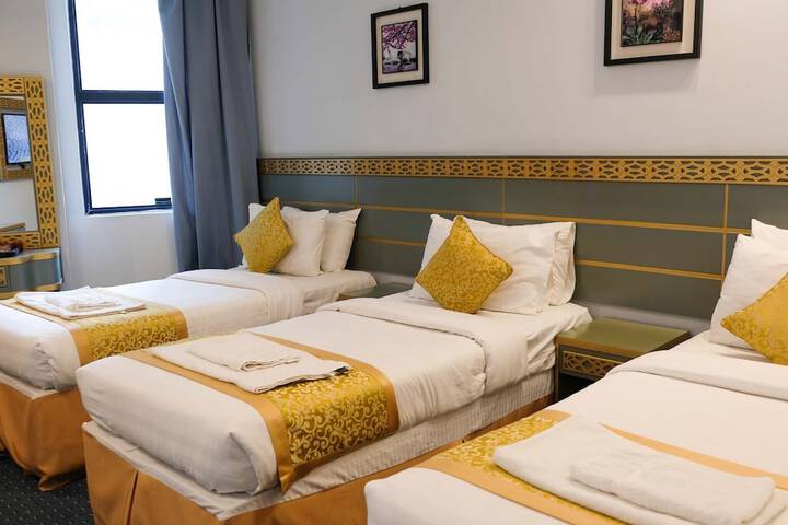 Room 6 of 26