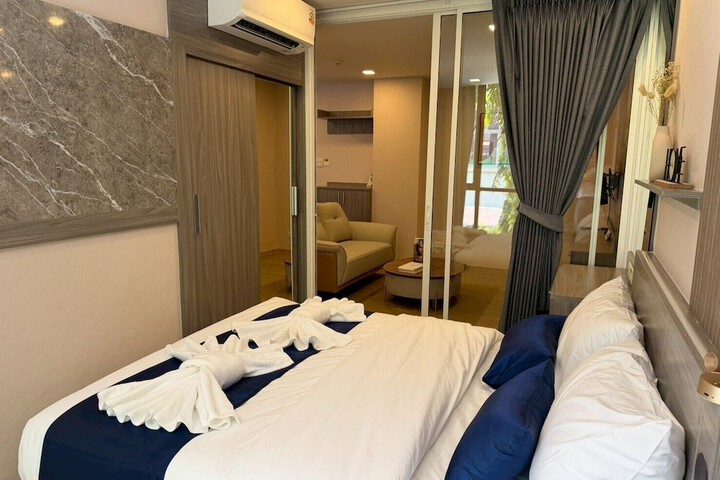 Room 16 of 71