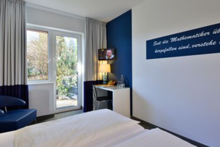 Room 40 of 71