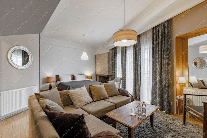 Room 21 of 50