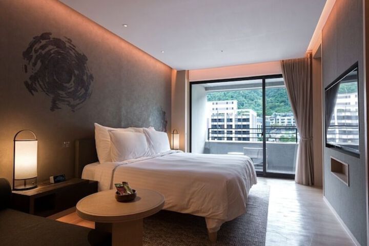 Room 26 of 82