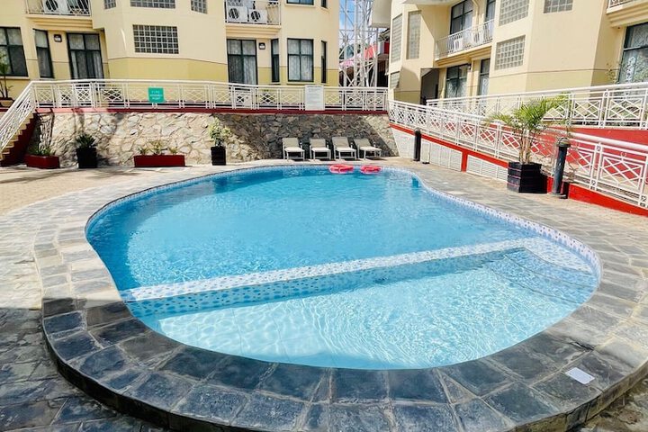 Pool 19 of 27