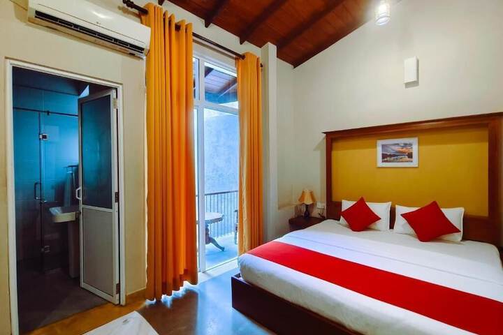 Room 3 of 13