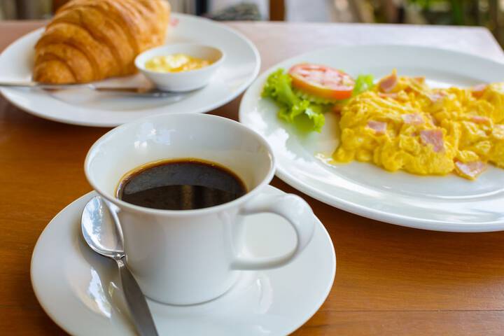 Breakfast/Coffee Service 36 of 49