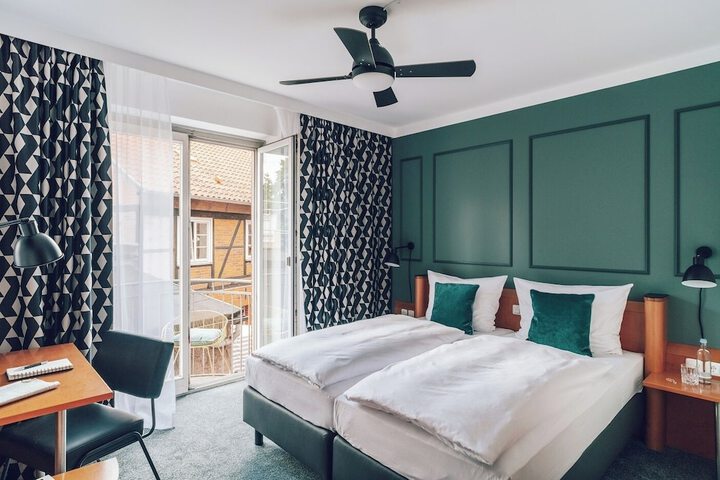 Room 12 of 45
