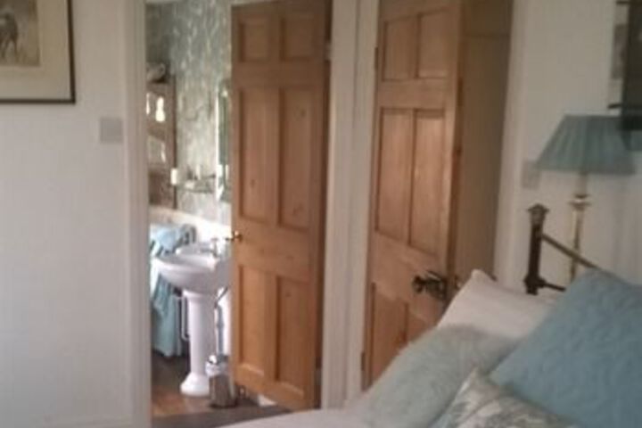 Room 13 of 20