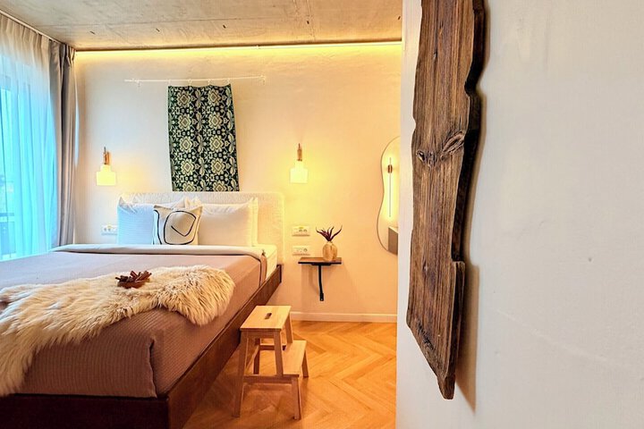 Room 98 of 175