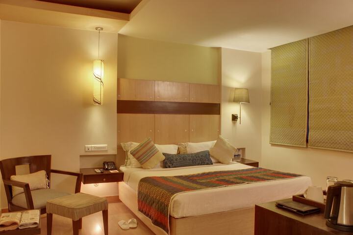 Room 8 of 40